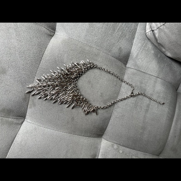 Silver beaded necklace - Picture 1 of 2